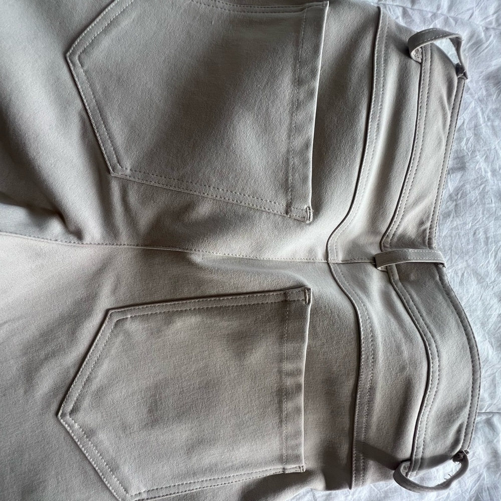 Nina McLemore beige stretch pants